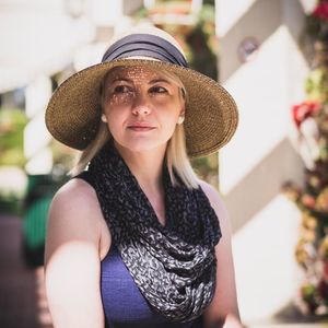 Meet your Posher, Carla